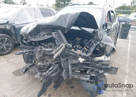 2018 Subaru Forester 2.5I Premium z USA, uszkodzony, nr VIN JF2SJAEC8JH593903